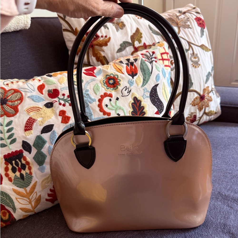Beijo Handbag Pearlescent Pink Vegan EUC - Picture 2 of 16